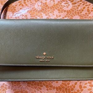 Kate Spade New York Madison Flap Convertible Crossbody. Green & gold accents